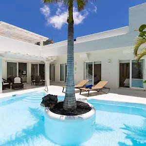 10.3 Villa Corralejo