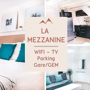 https://la-mezzanine-grenoble-centre-gare-appartement-et-parking.hotels-rhonealpes.com