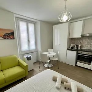 Bomboniera Sui Navigli Con A/c & Wi-fi , Milano Italia