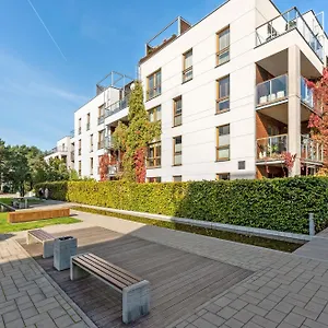 https://dom-house-apartamenty-nadmorski-dwor.gdanskhotel.org