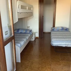 Dannunzio , Castelnuovo del Garda Italia